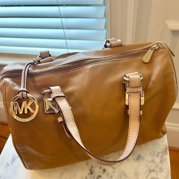 Michael Kors Leather Handbag - Picture 1 of 6